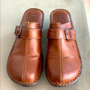 Clogs
